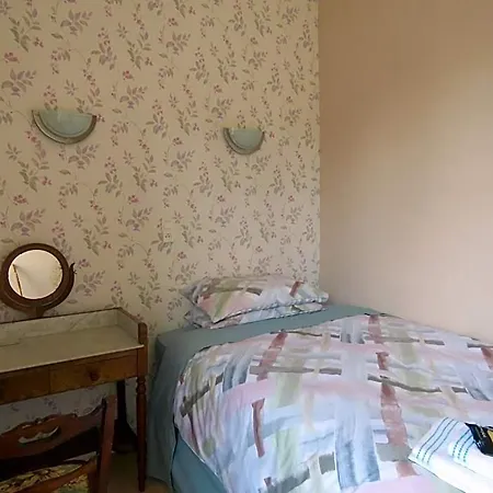 Couette-café La Datiniere 3*